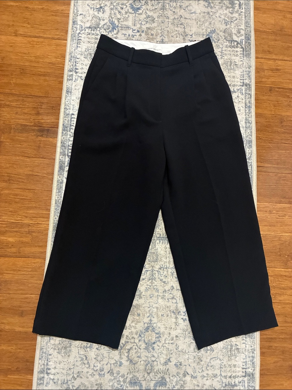 Wilfred -  Aritzia - the effortless pant Black Wide-Leg Women's Trousers - Sz 8